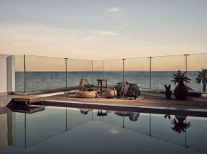 Oceanis Suites with Private Heated Pools and Sea View, by ZanteWize